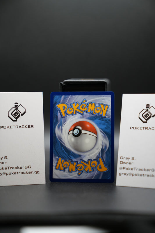 Pokemon Center Lady 185/185 Ultra Rare Vivid Voltage Pokemon